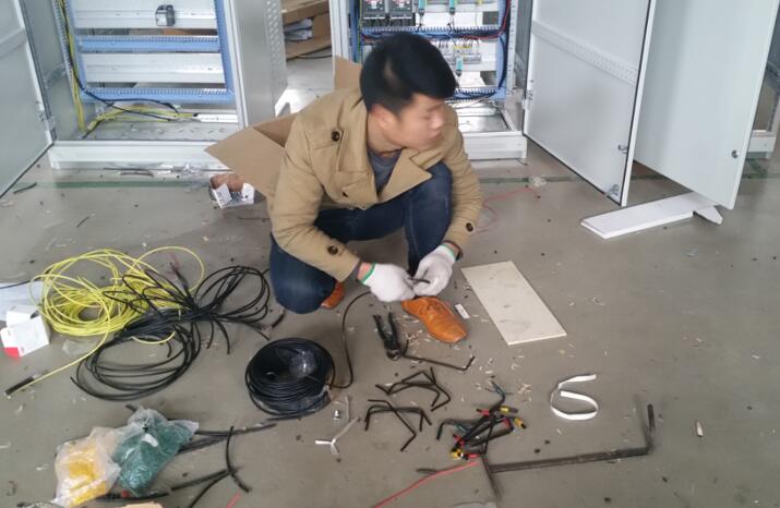 牛魔王，主营：高低压开关柜，高低压无功补偿柜，消弧消谐装置，自动化控制系统，综保、仪表等，全国统一客服热线：400-0551-777