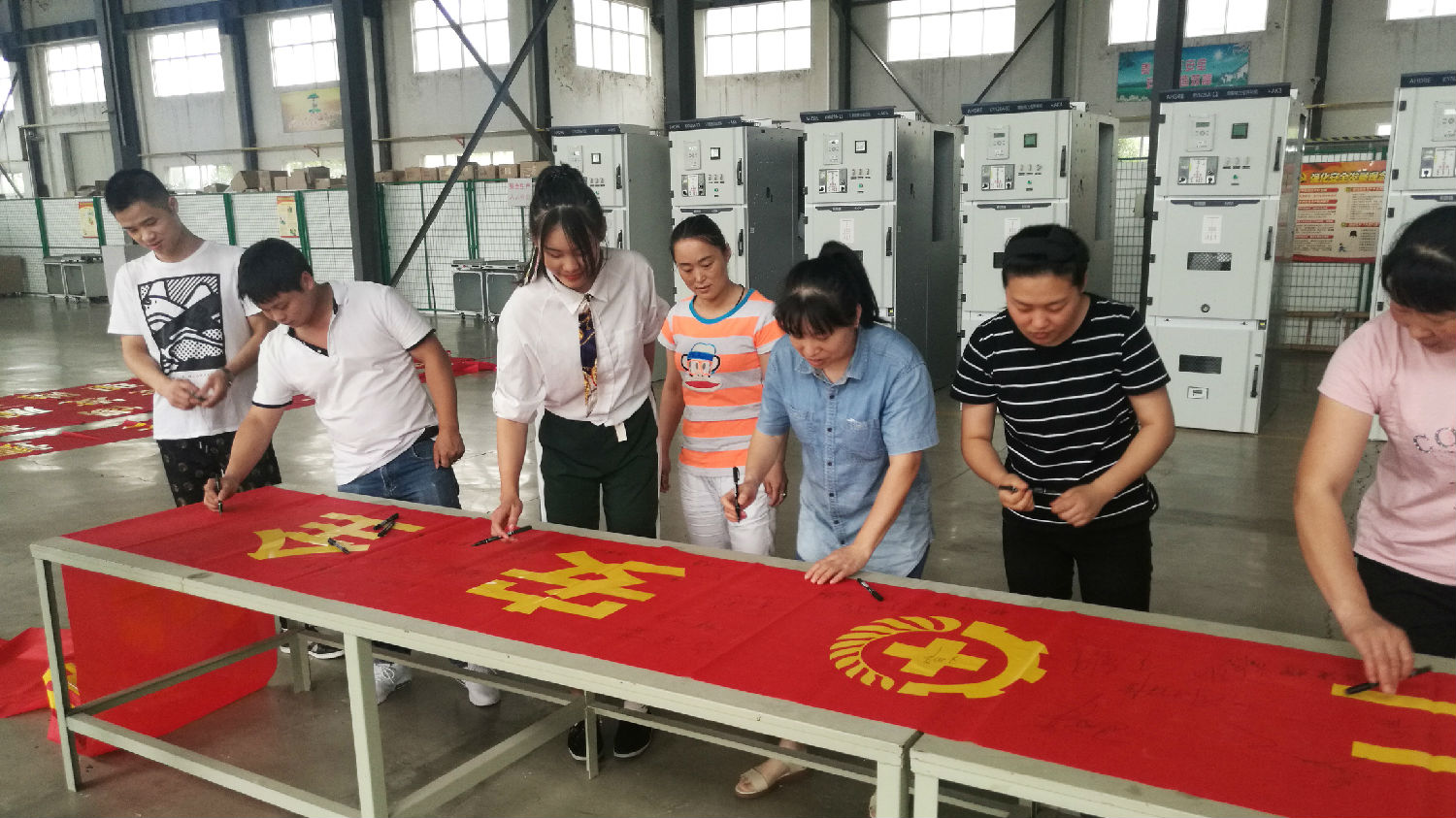 安徽得润电气 成套高低压开关柜厂家 报价 电话:400-0551-777 qq:3176885416 安徽得润电气 成套高低压开关柜厂家 报价 电话:400-0551-777 qq:3176885416