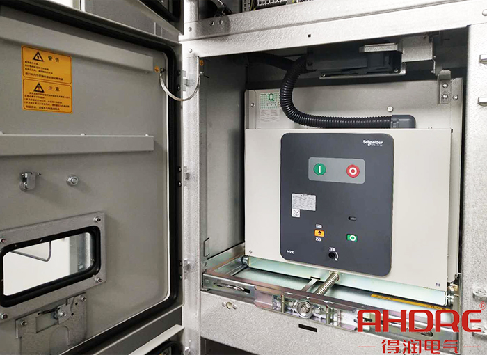 高压框架断路器.jpg 高压框架断路器.jpg